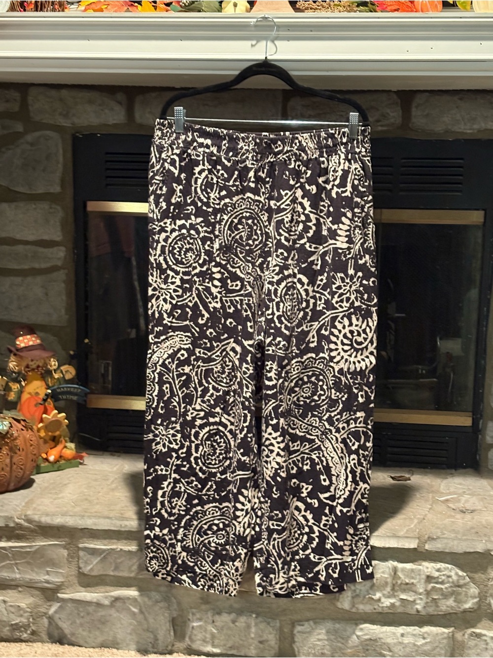 Jones New York Black and Cream Paisley Wide-Leg Pants